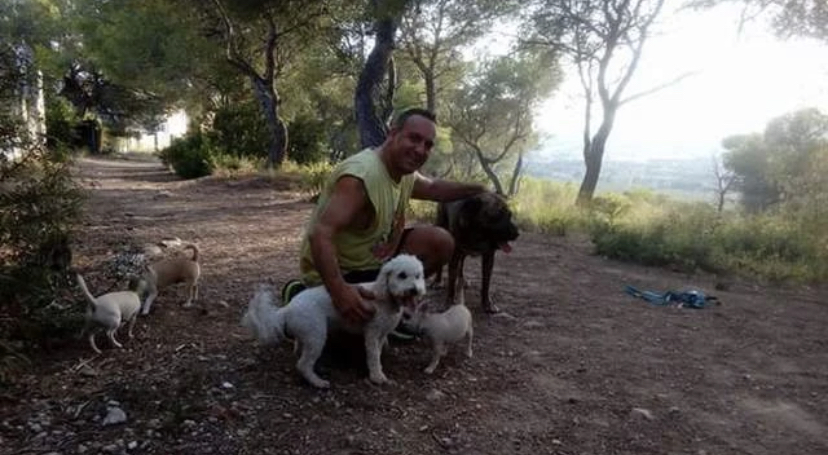 Eduardo Mangas, especialista en Psicología, Etología y Adiestramiento Canino en Sitges desde 1998